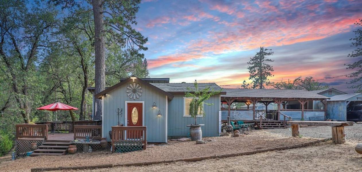 5955 Dolly Varden LN, Pollock Pines, CA 95726