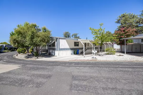 Folsom, CA 95630,318 Bluebird LN