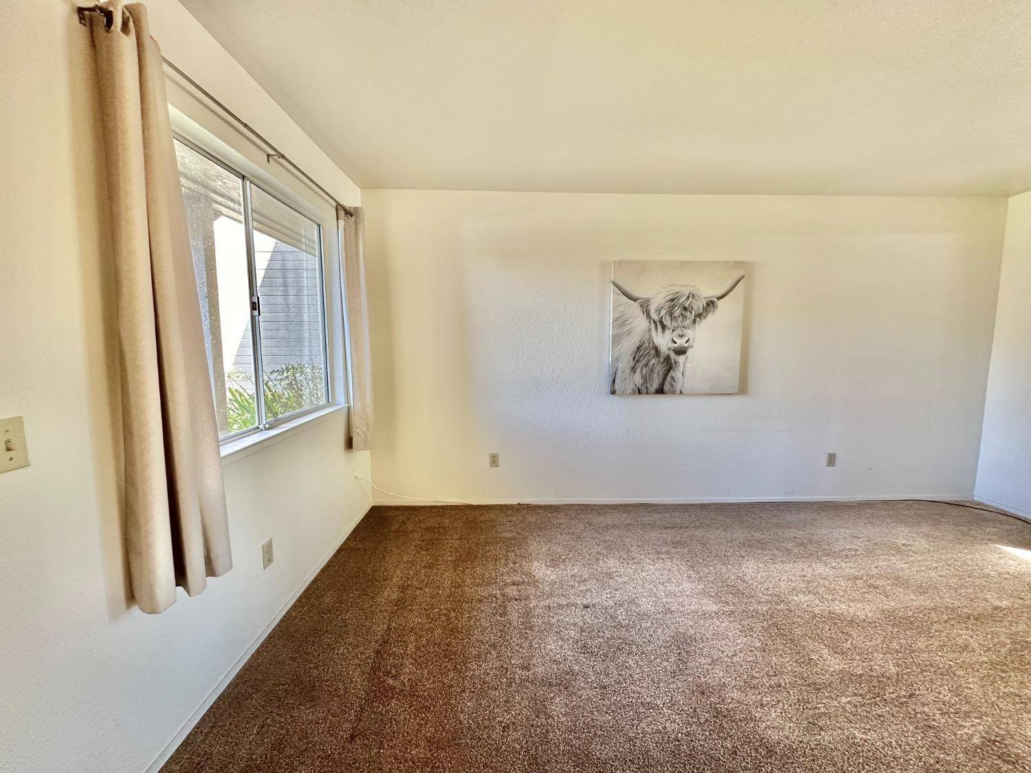 Sacramento, CA 95826,9101 Newhall DR #57