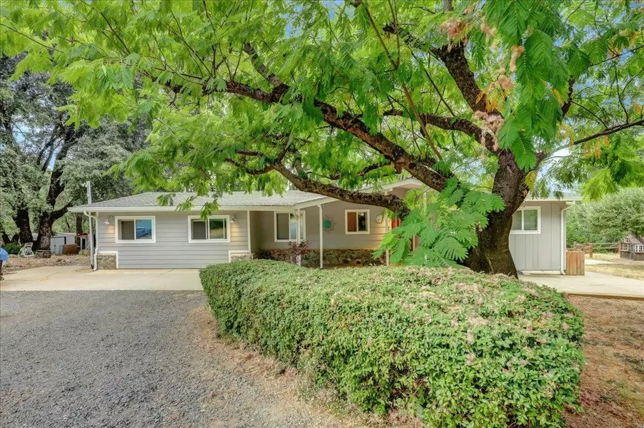 13275 Goldenchain CT, Grass Valley, CA 95949