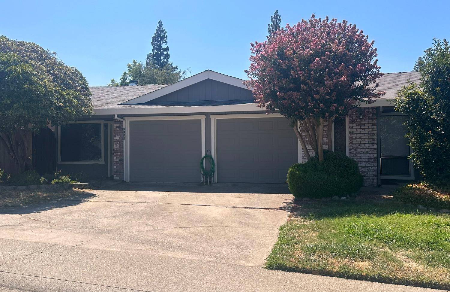 5905 Moss Creek CIR, Fair Oaks, CA 95628