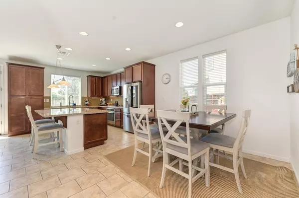 Sacramento, CA 95829,8388 Brooklyn RD