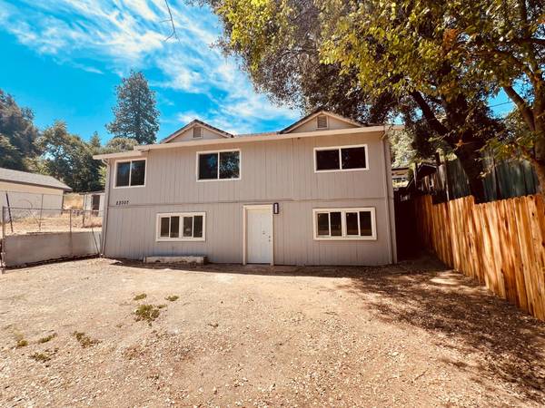 23007 Oak TRL,  River Pines,  CA 95675