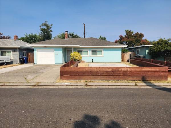 Sacramento, CA 95825,2324 Barcelona WAY