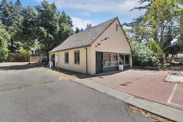 Sacramento, CA 95821,2830 Lacy LN