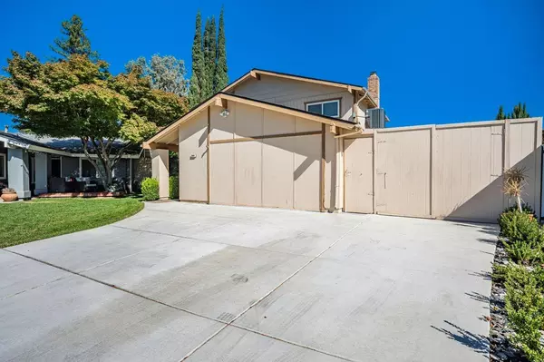 Sacramento, CA 95827,2649 Yuma CIR