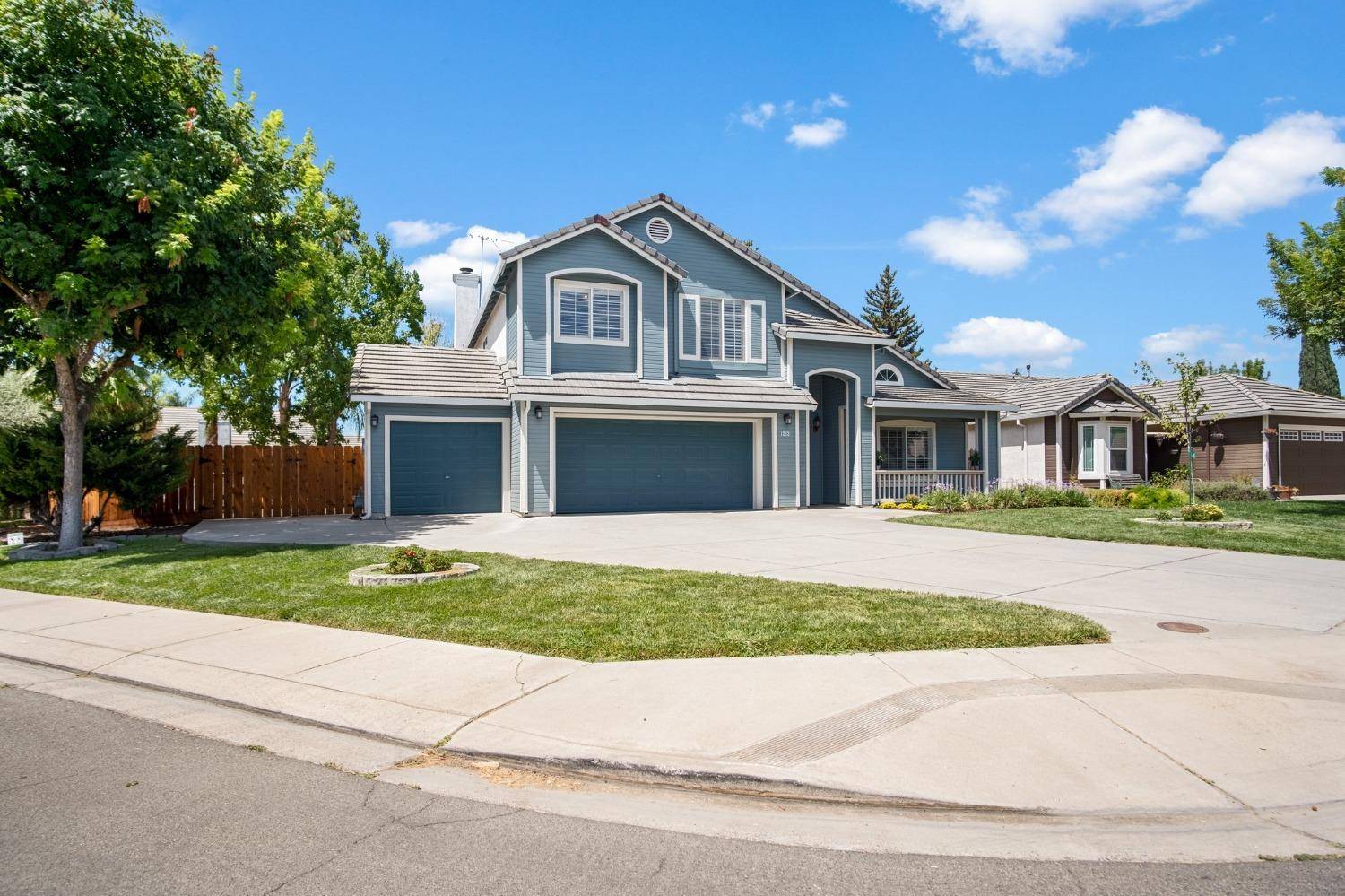 Modesto, CA 95351,1213 Riverpark CT