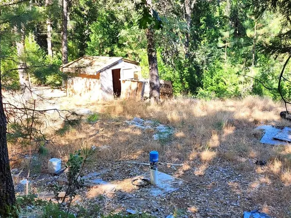 2324 Wagner RD,  Mokelumne Hill,  CA 95245