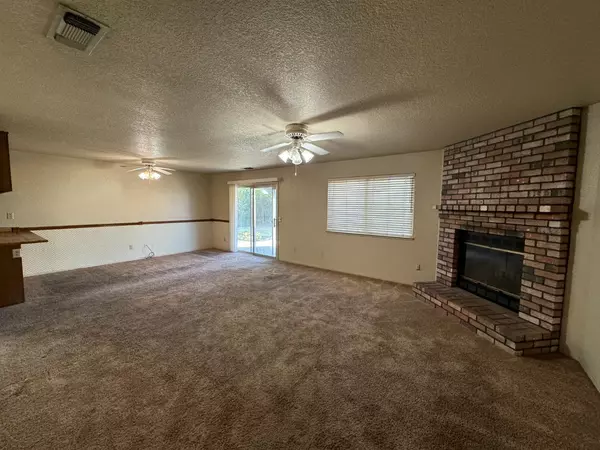 Modesto, CA 95351,916 Valley Wind WAY