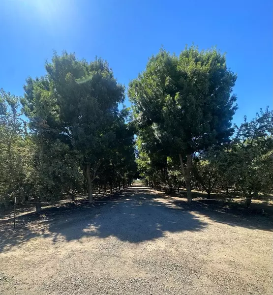 6812 California AVE, Modesto, CA 95358