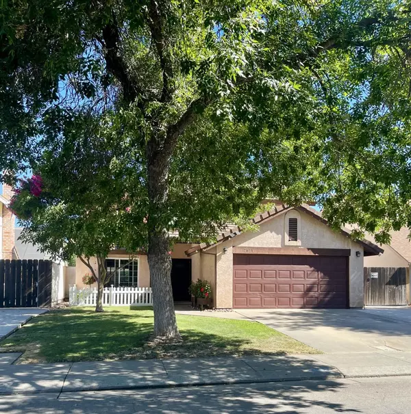 2521 Black Walnut DR, Modesto, CA 95355