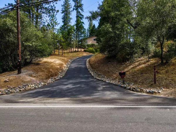 Placerville, CA 95667,1681 Pleasant Valley RD