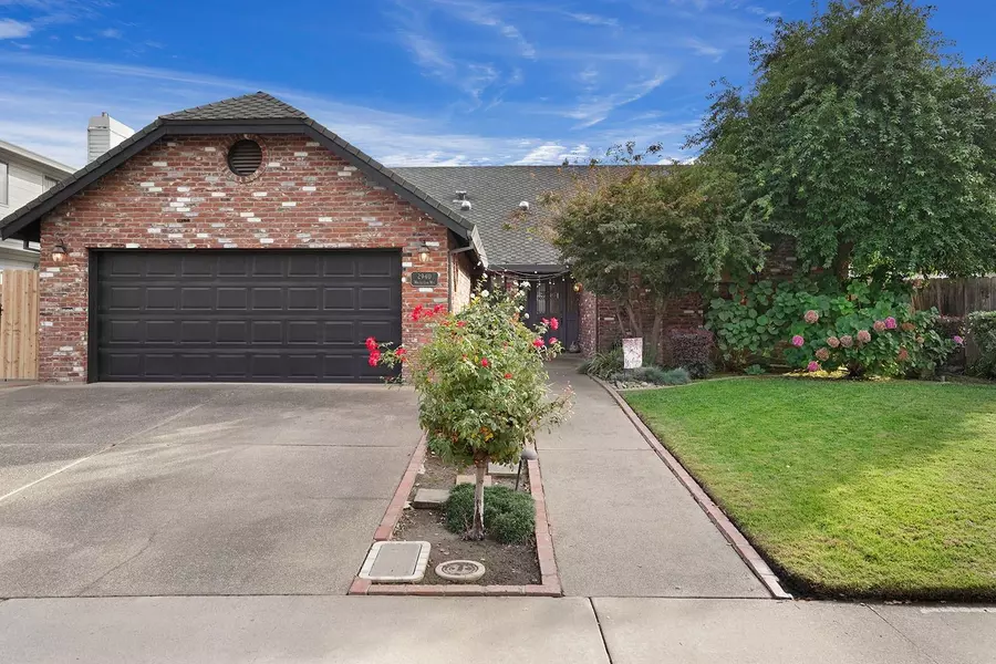 2940 White Oak WAY, Lodi, CA 95242