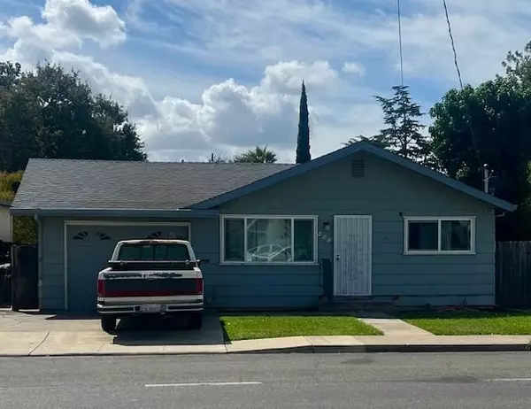 Galt, CA 95632,460 F ST