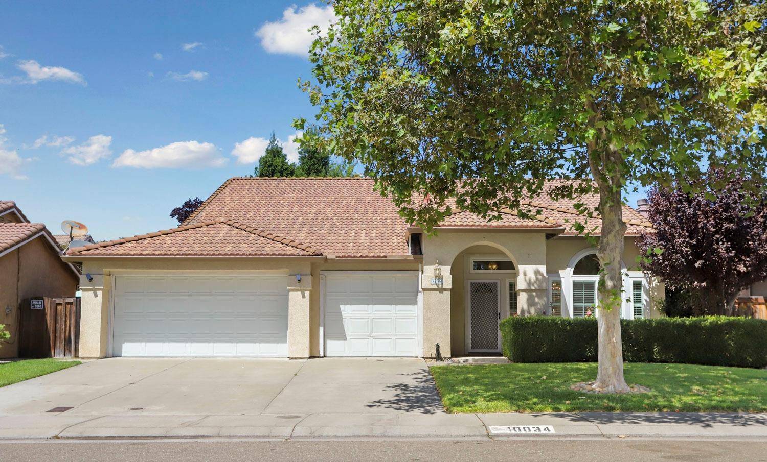 Stockton, CA 95209,10034 River Oaks DR