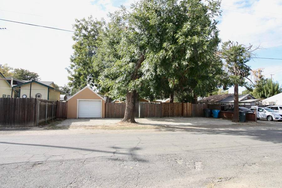 512 Hawthorne ST, Yuba City, CA 95991