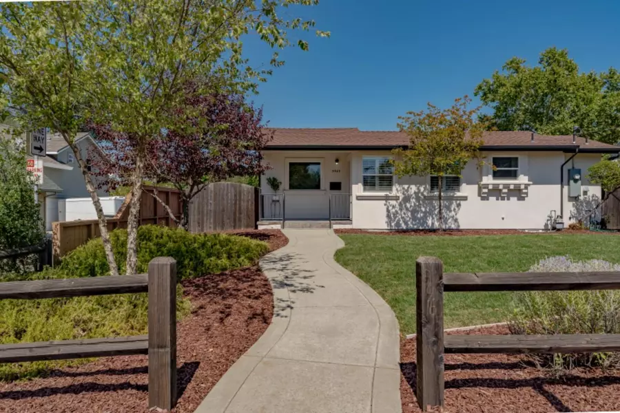 3965 Oak ST, Rocklin, CA 95677