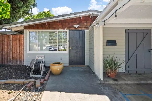Stockton, CA 95204,26 E Essex ST