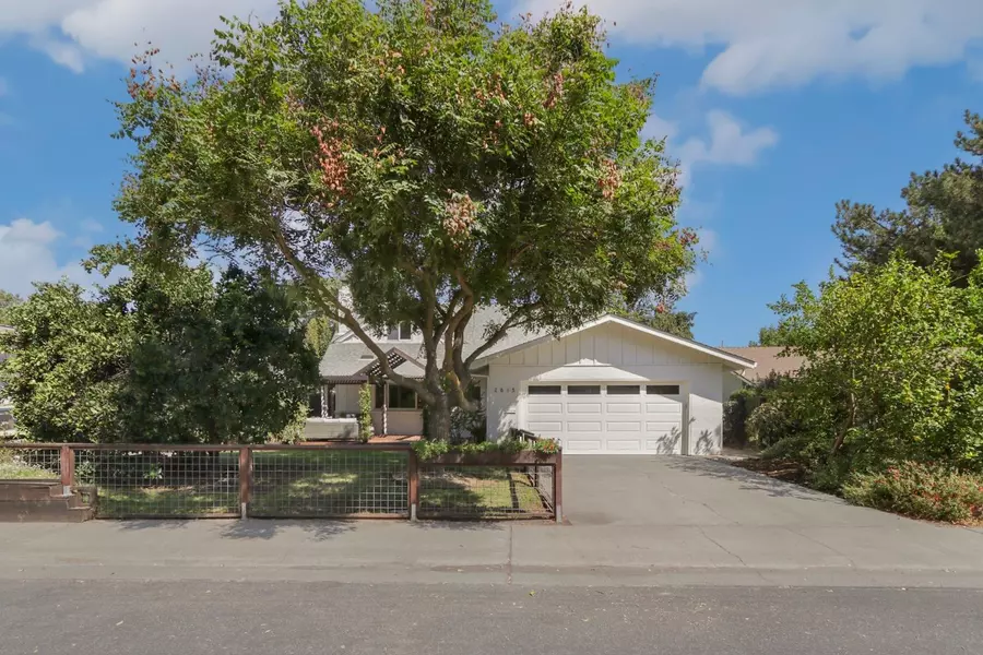 2813 Layton DR, Davis, CA 95618