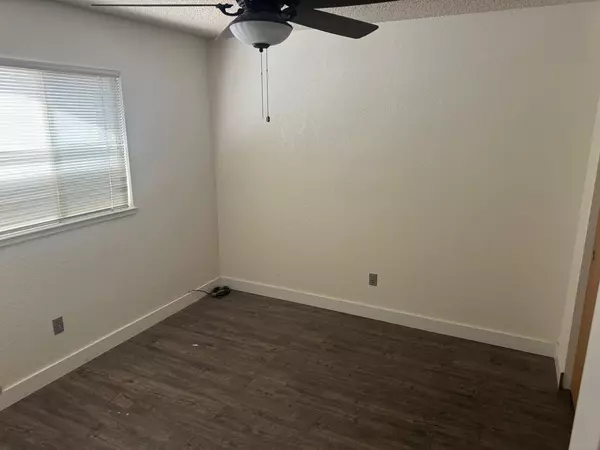 Anderson, CA 96007,2885 Red Bud LN