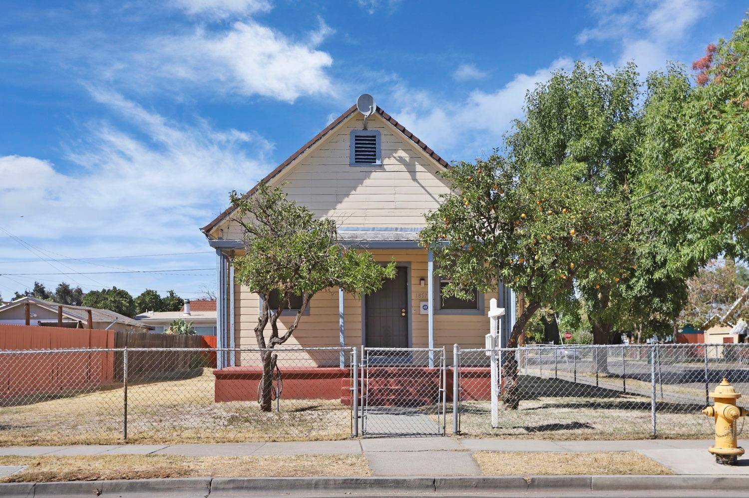 1857 E Sonora ST, Stockton, CA 95205
