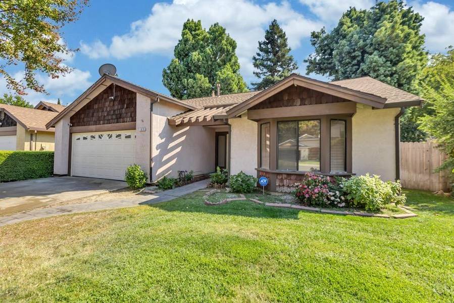 1670 Pebblewood DR, Sacramento, CA 95833