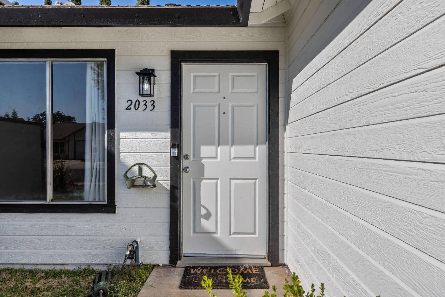 Modesto, CA 95356,2033 Amsterdam LN