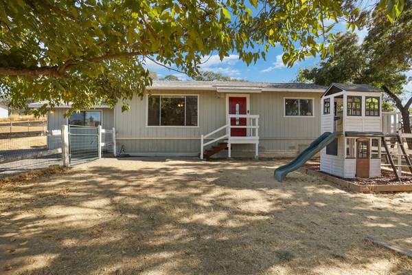 1975 Copper Cove DR, Copperopolis, CA 95228