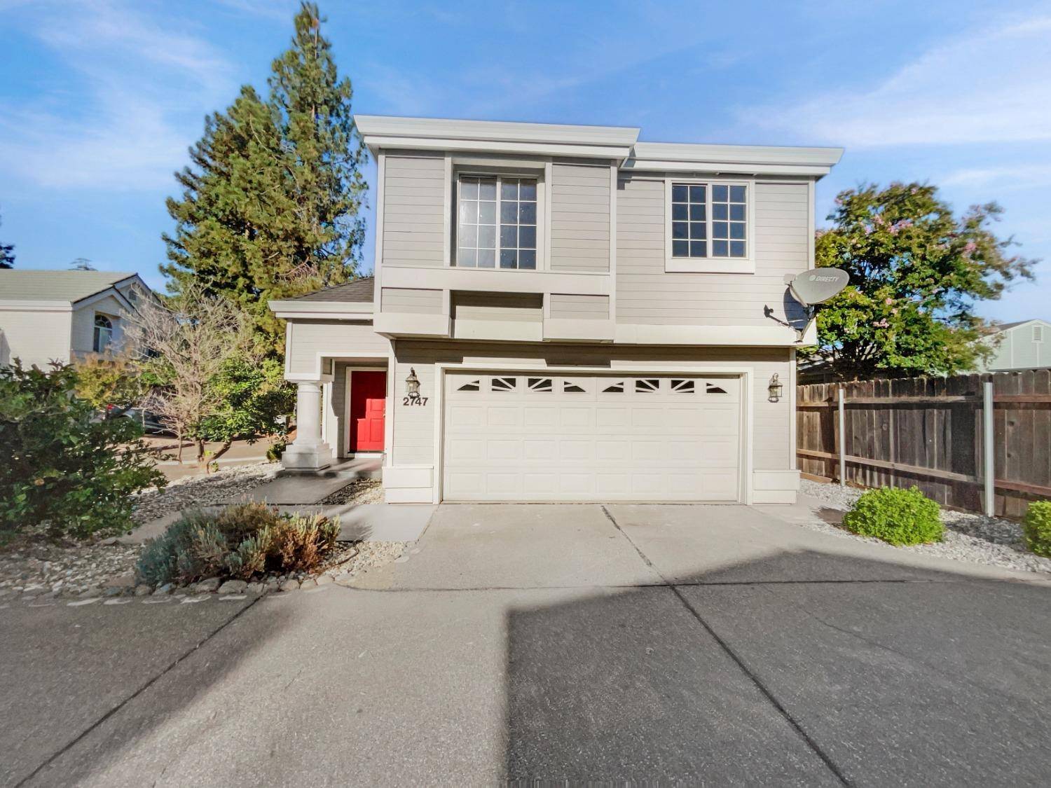 2747 Compton Parc LN, Carmichael, CA 95608