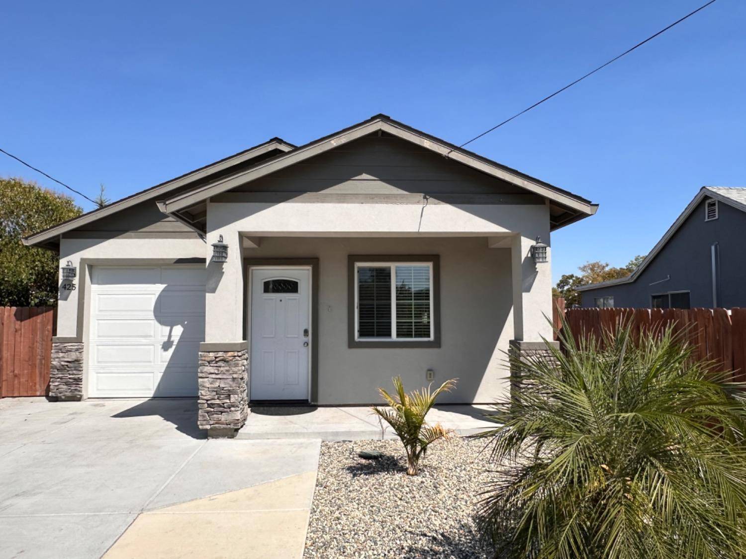 425 Rimmer AVE, Sacramento, CA 95834