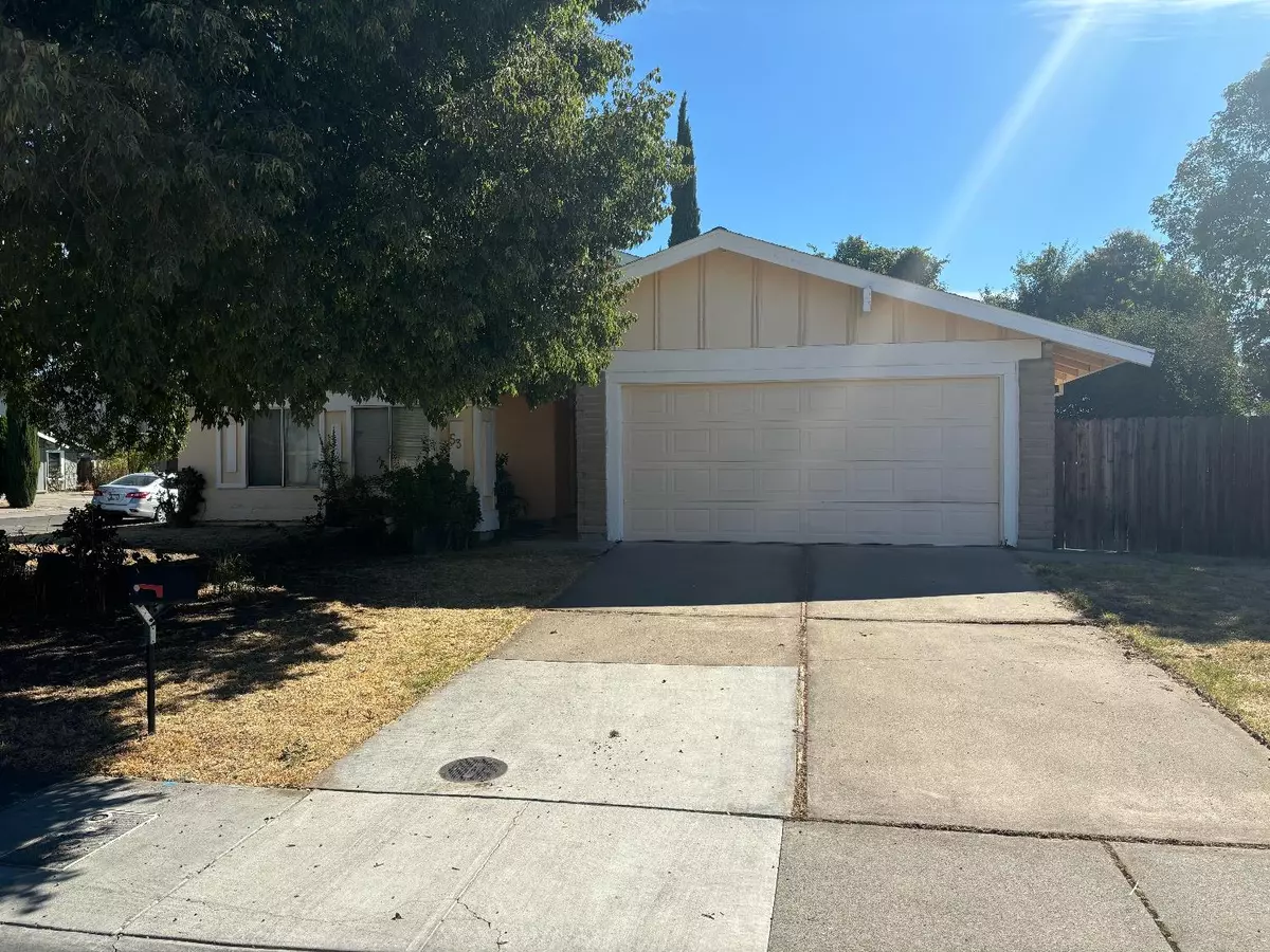 Sacramento, CA 95823,53 De Fer CIR