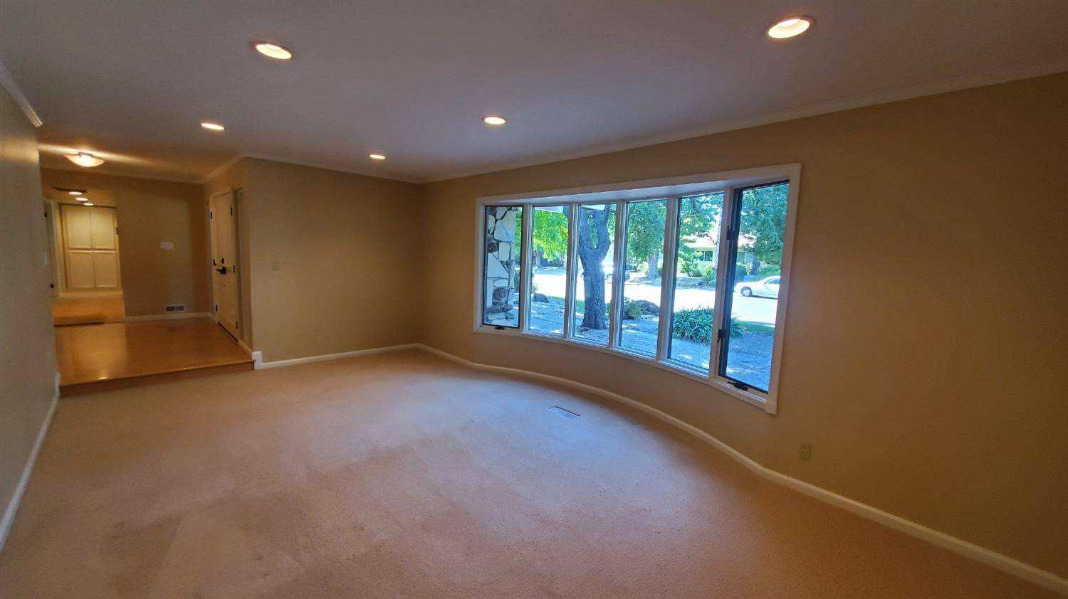 Sacramento, CA 95831,6658 Harmon DR