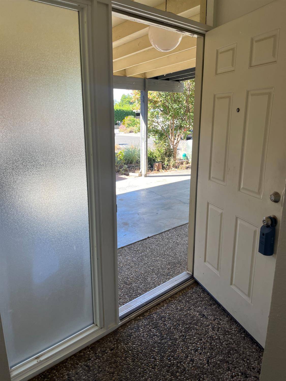 Sacramento, CA 95841,4784 Clothier WAY