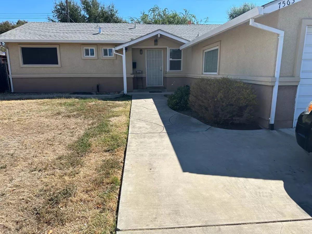 Sacramento, CA 95822,7563 Red Willow ST