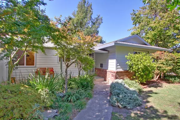 Sacramento, CA 95822,4308 Ulrich WAY