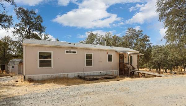 7485 Rim Rock Valley RD, Mountain Ranch, CA 95246