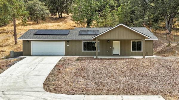 43179 E Sugar Pine DR, Oakhurst, CA 93644