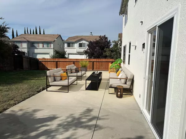 Elk Grove, CA 95758,5915 Deepdale WAY