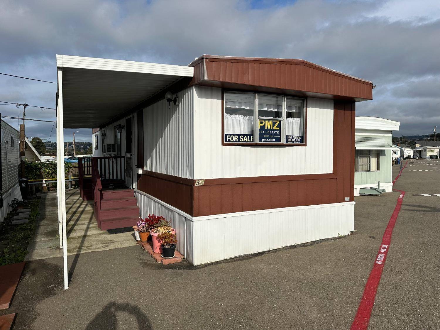 Castro Valley, CA 94546,3998 Castro Valley BLVD #34