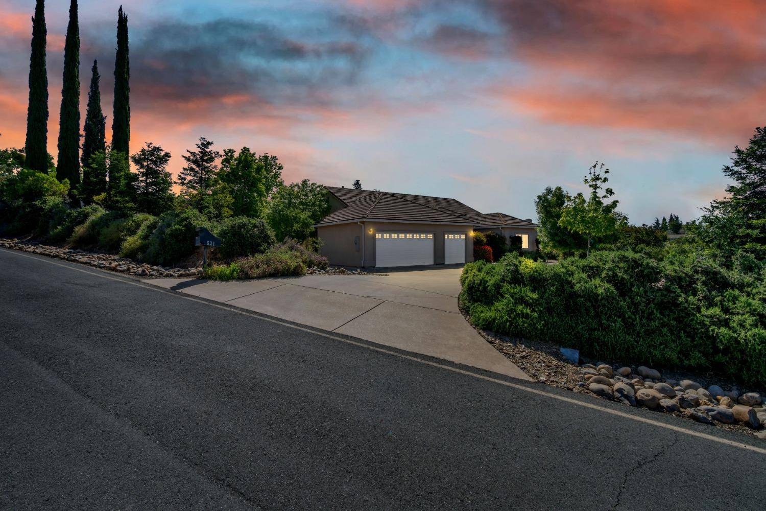 531 Oakridge RD, Valley Springs, CA 95252