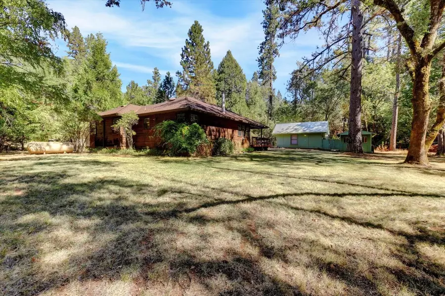 10848 Eich, Dobbins, CA 95935