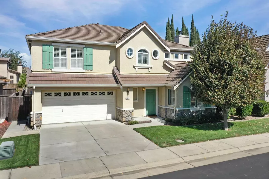 5679 Vintage CIR, Stockton, CA 95219