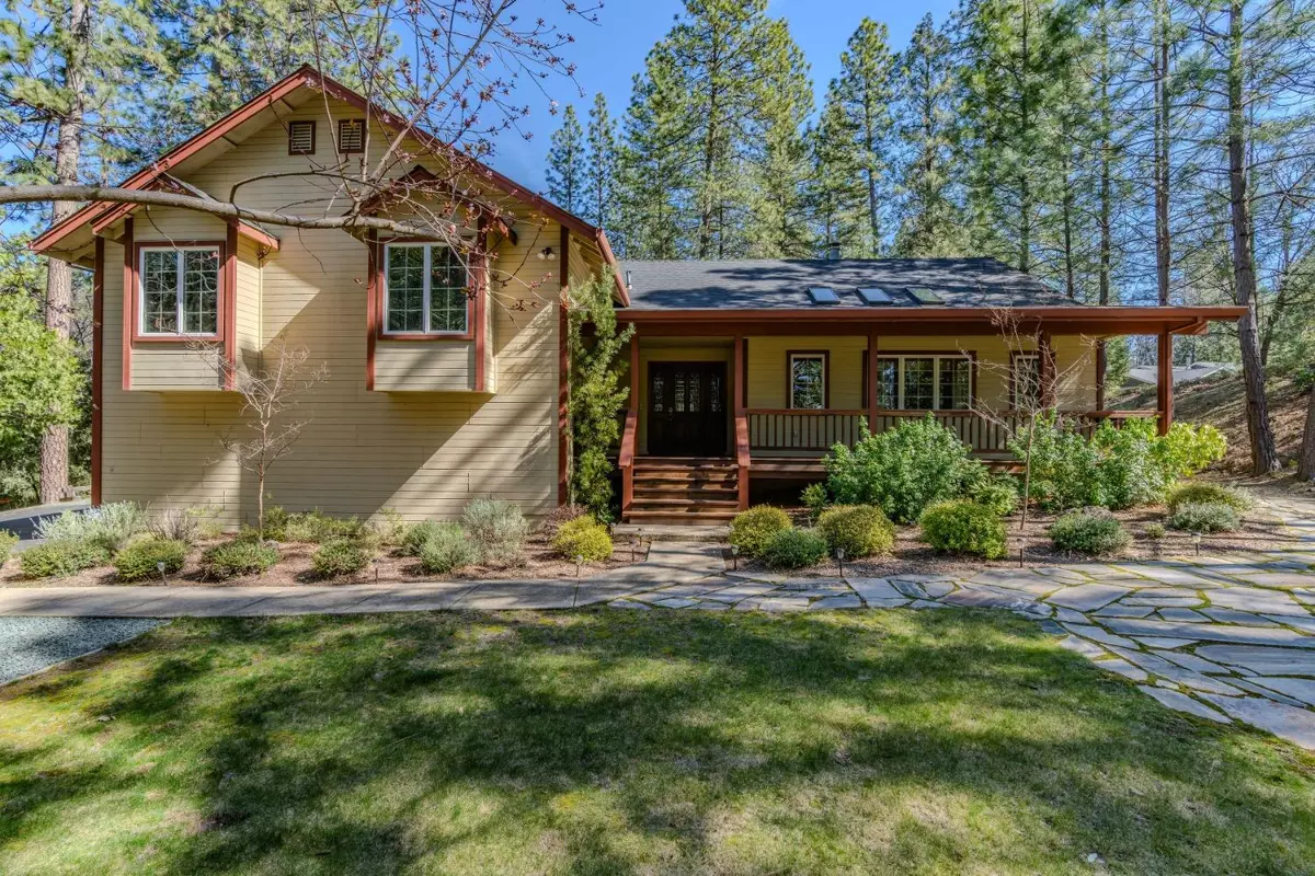 Pine Grove, CA 95665,14100 Greenleaf LN