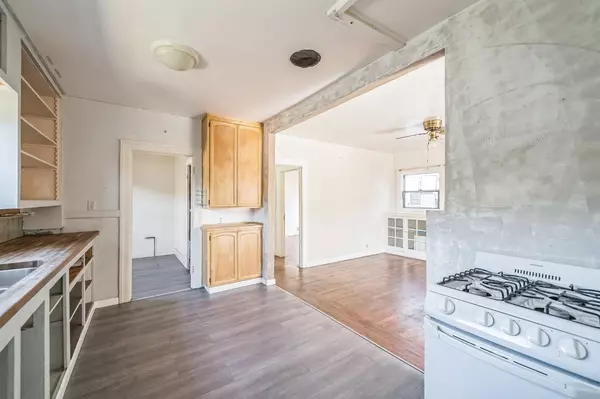 Oakland, CA 94621,2119 66th AVE