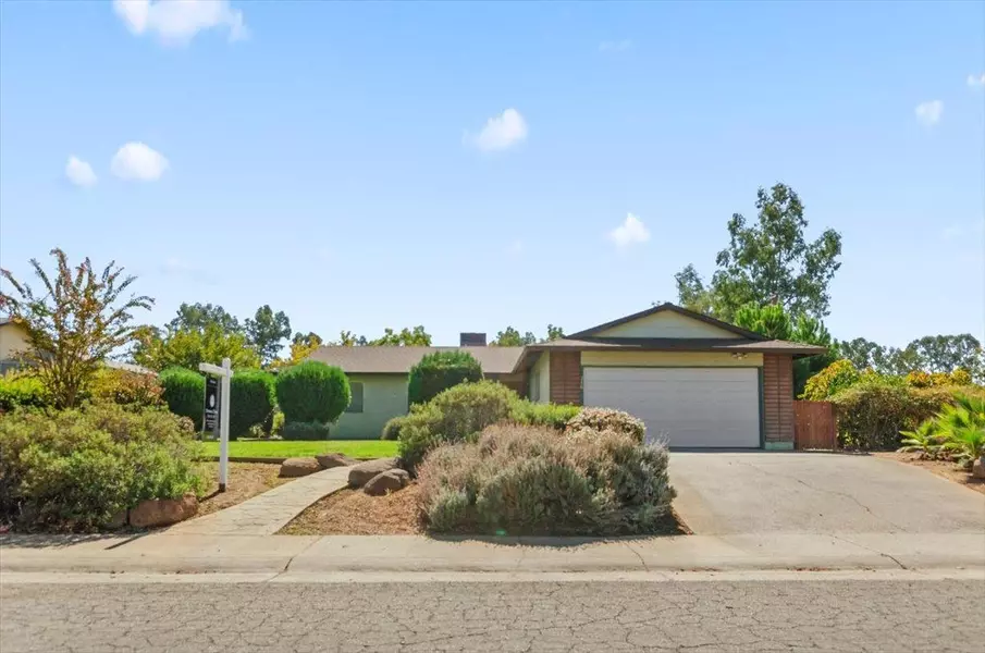 316 Savoy AVE, Rio Linda, CA 95673