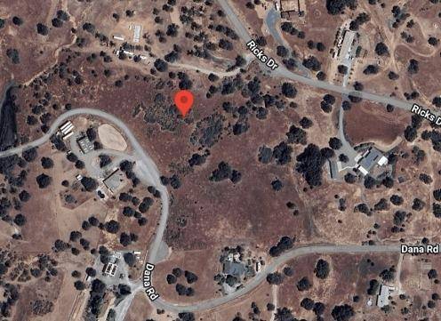 316 Dana RD, Valley Springs, CA 95252