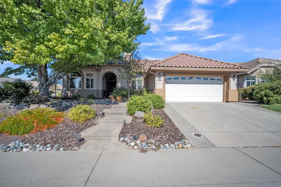 7401 Whistlestop LN, Roseville, CA 95747