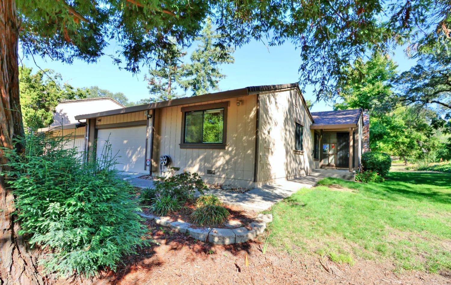 6922 Navarro CT, Citrus Heights, CA 95621