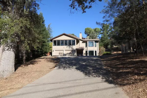 12588 Torrey Pines DR, Auburn, CA 95602