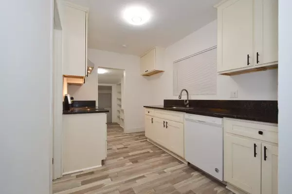 Sacramento, CA 95815,928 Lampasas AVE